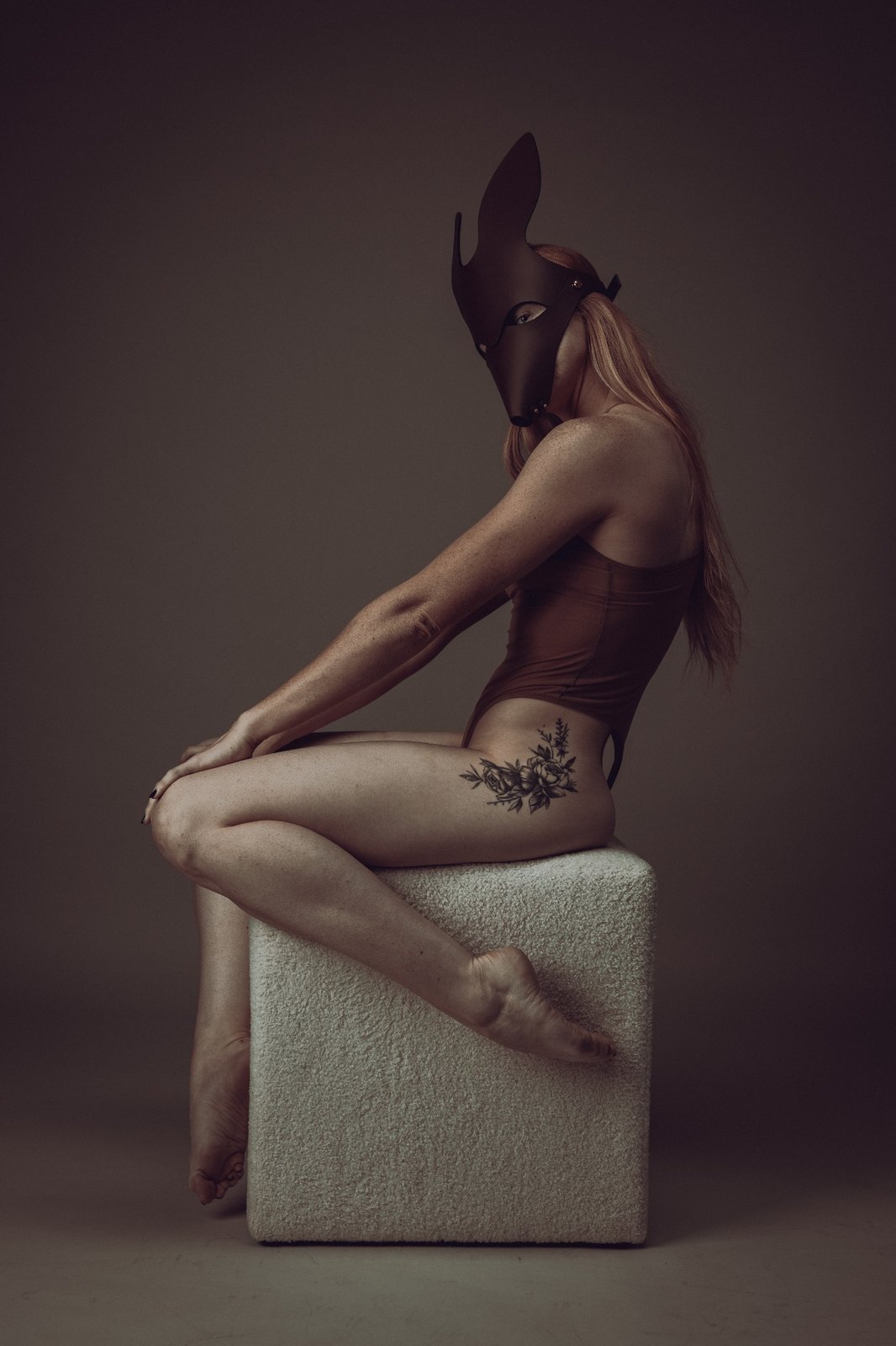 Editorial image tile 05