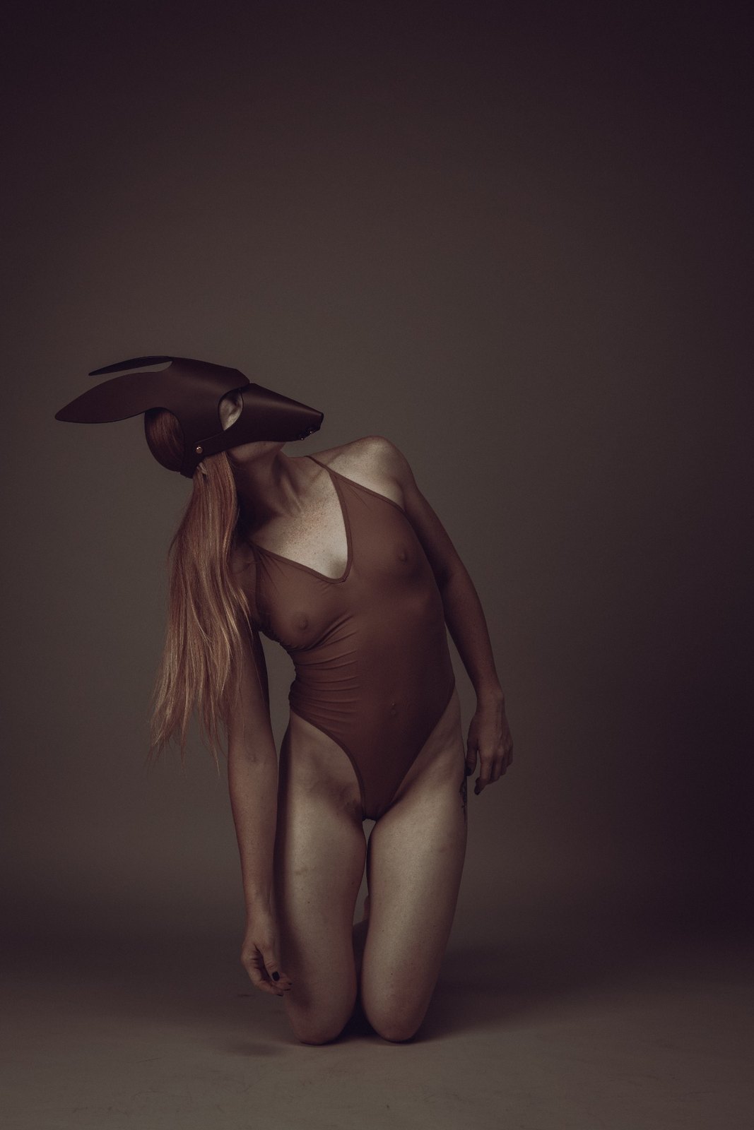 Editorial image tile 07